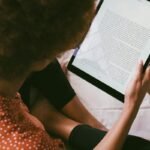 É melhor ler livros físicos ou digitais