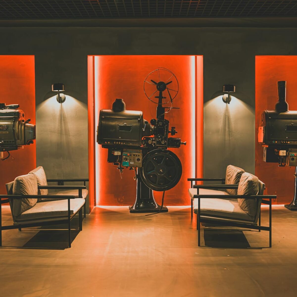 Para análises de filmes e séries cult, é fundamental mergulhar em obras que transcenderam gerações, desafiando convenções e c