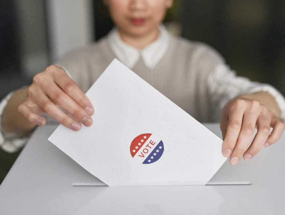 Para entender como as eleições impactam o consumo e a economia, é crucial observar que o cenário político gera incerteza, inf