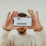 Para entender a cultura dos memes no Brasil, é preciso mergulhar em um universo de humor, criatividade e viralização que refl