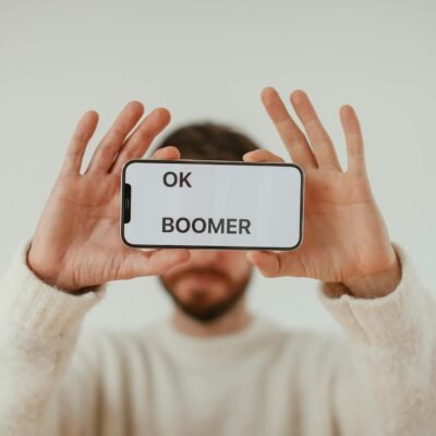 Para entender a cultura dos memes no Brasil, é preciso mergulhar em um universo de humor, criatividade e viralização que refl