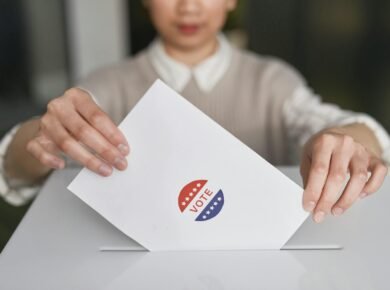 Para entender o que está em jogo nas eleições brasileiras em 2026, é crucial analisar o cenário político atual, os potenciais