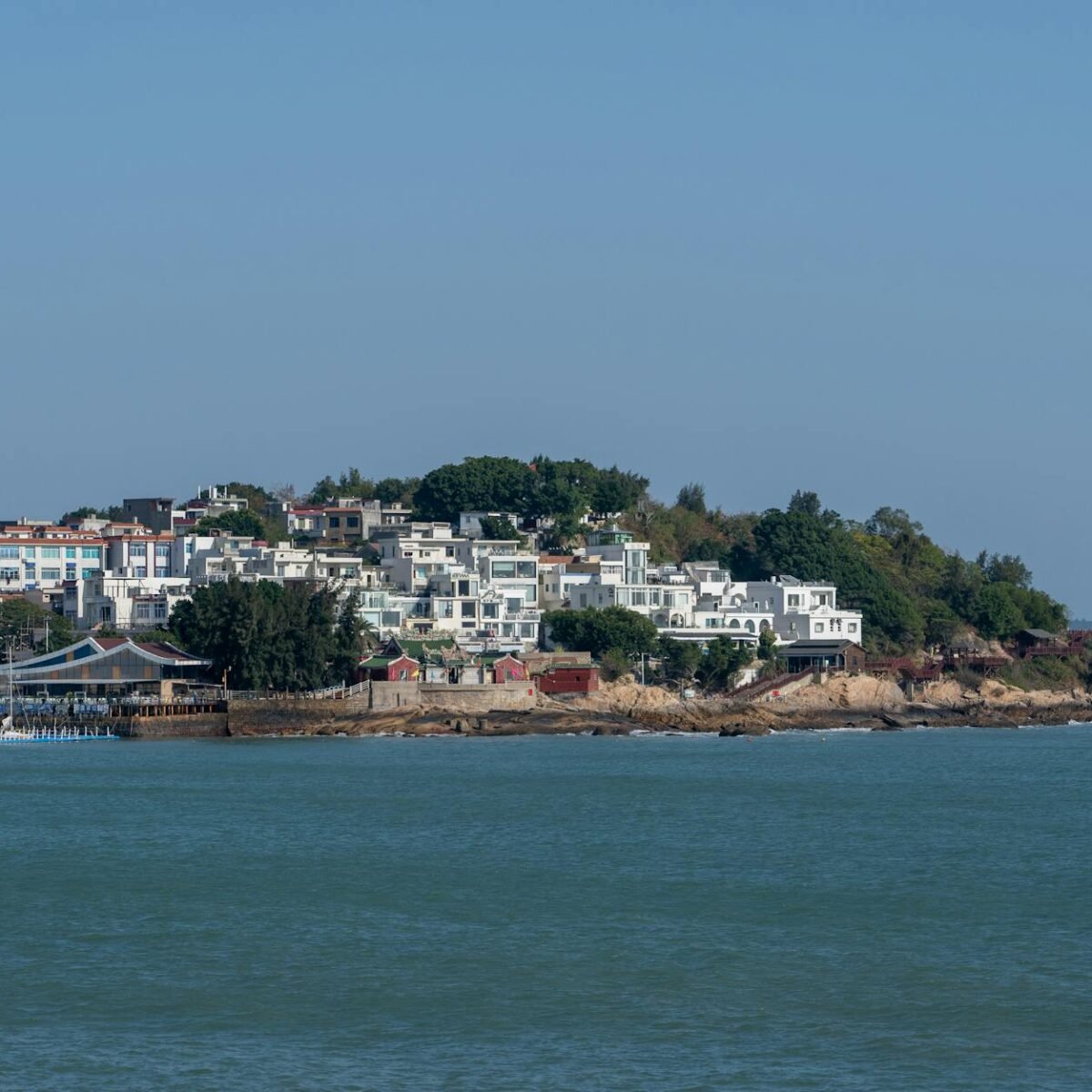 Para compreender o impacto do turismo sustentável, é essencial reconhecer sua capacidade de gerar desenvolvimento econômico l