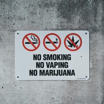 Para políticas públicas que podem mudar o país, é crucial focar em áreas como educação de qualidade, saúde universal, seguran