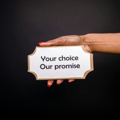 Para as redes sociais mais populares no Brasil, destacam-se WhatsApp, Instagram, Facebook, YouTube e TikTok, conforme dados r