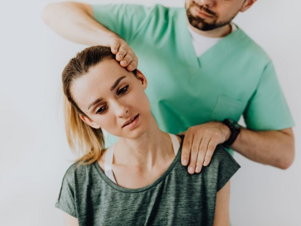 Tensão cervical ou lesão no ombro