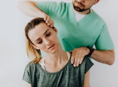 Tensão cervical ou lesão no ombro